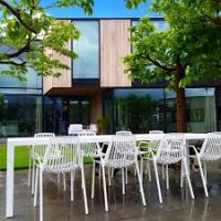 Conjunto comedor para terraza con sillas RION de Fast